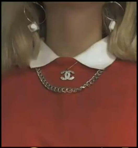 The Queen is Back image